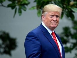 ترامپ: ایرانی ها مردمی شگفت انگیز، مذهبی و پر از فرصت هستند/ تنها چیزی که در مورد ایران می گویم این است که آنها نباید سلاح هسته‌ای داشته باشند/ ویدئو