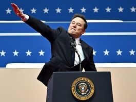 حرکت جنجالی ایلان ماسک در مراسم تحلیف ترامپ خبرساز شد/ ویدئو