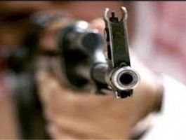 شرور معروف ایذه معروف به ابول کورکور جلوی دوربین خودکشی کرد + ویدیو +۱۸